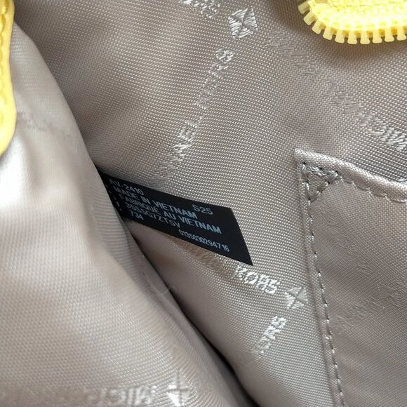 Authentic MICHAEL KORS Yellow PVC Satchel Bag mn195-112525 - Picture 15 of 16